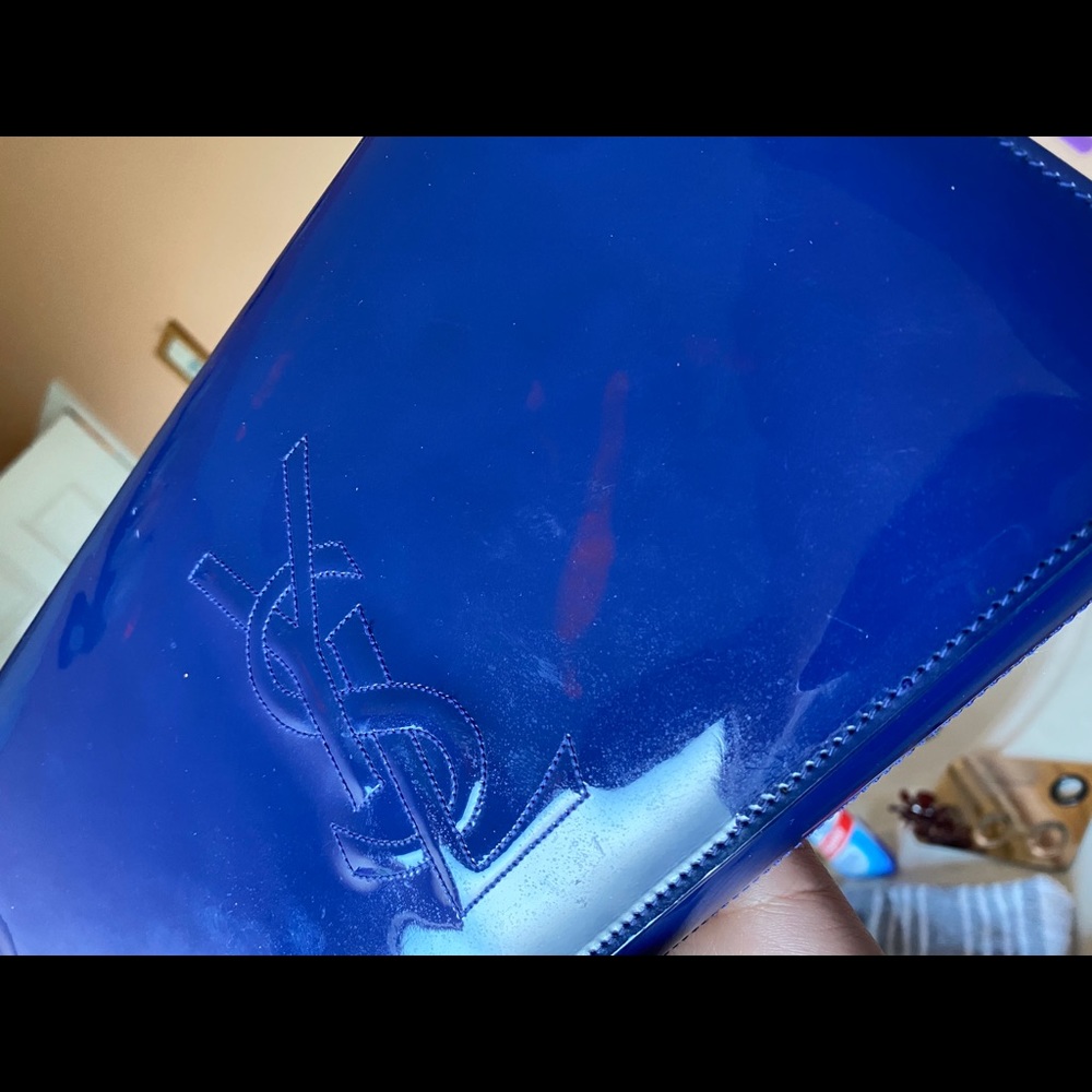 Selling YSL CLUTCH